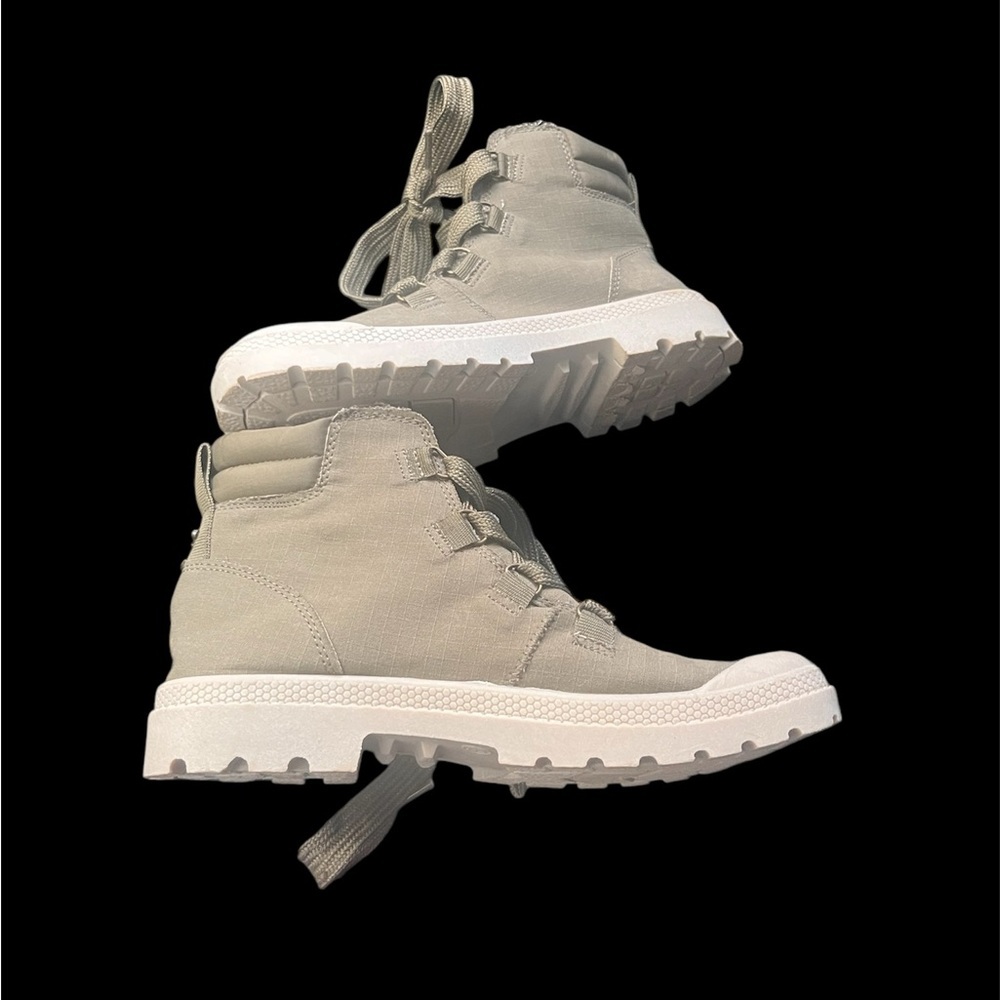 Rocket dog High Top Sneaker • Size 8.5